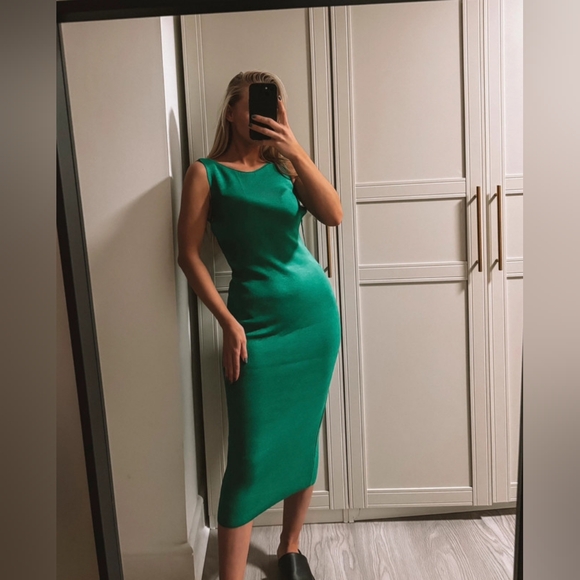 Fashionkilla Green knittes open back midi dress - Picture 1 of 3